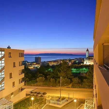 Anda * Makarska